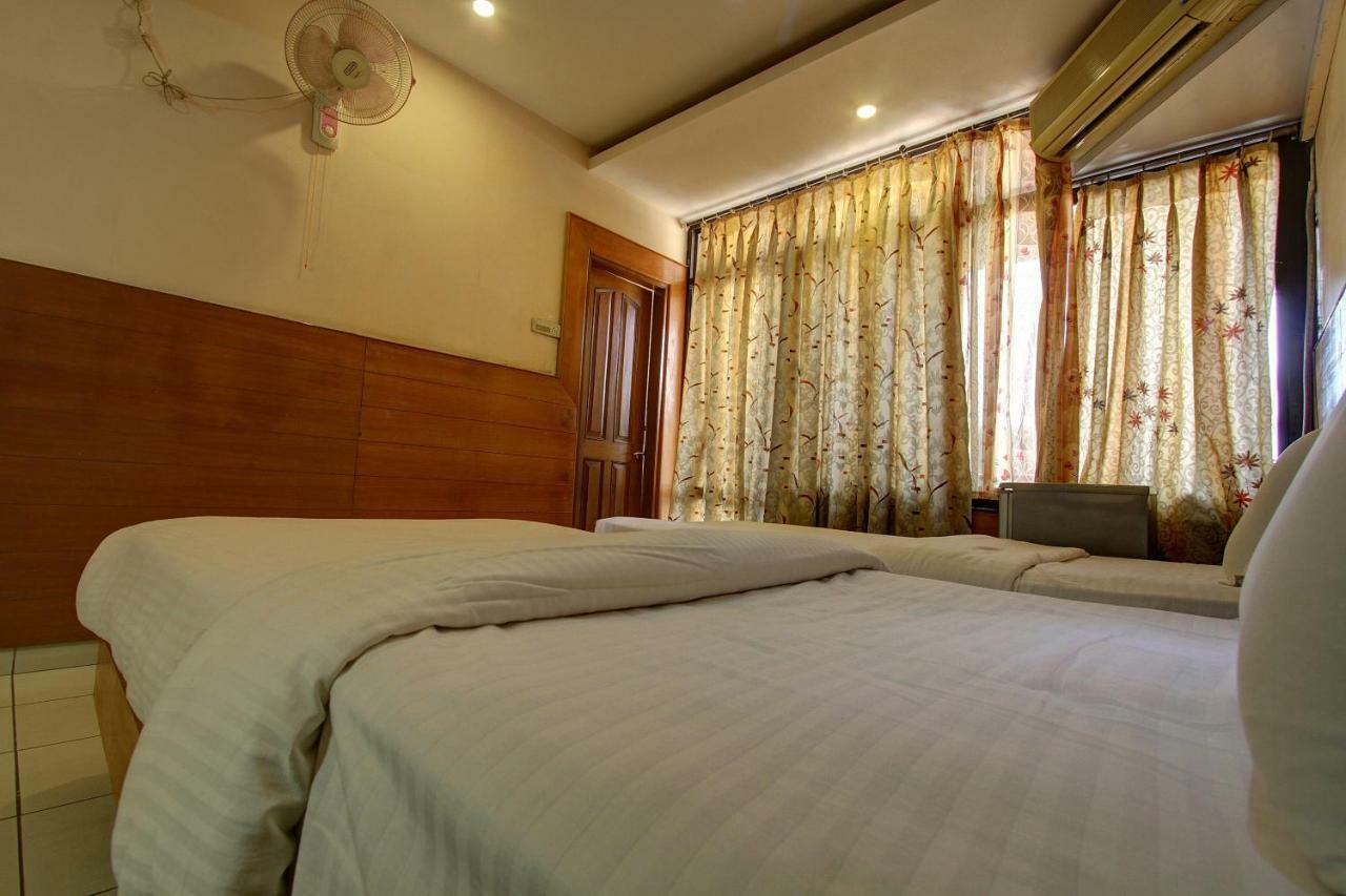 بادامي Hotel Rajsangam International المظهر الخارجي الصورة