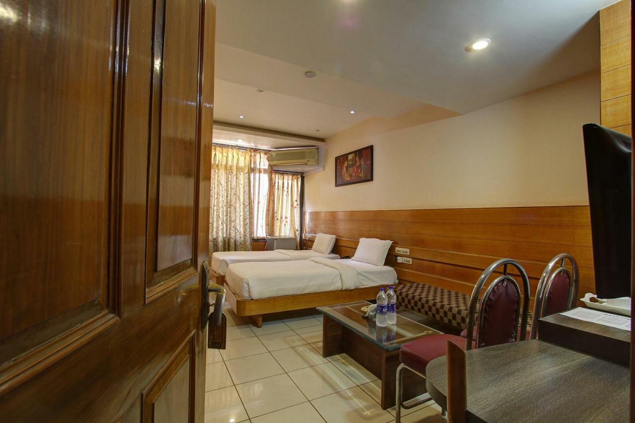 بادامي Hotel Rajsangam International المظهر الخارجي الصورة